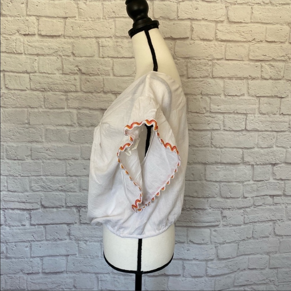 NWT Line And Dot Beaded Sleeve Top - Picture 6 of 9